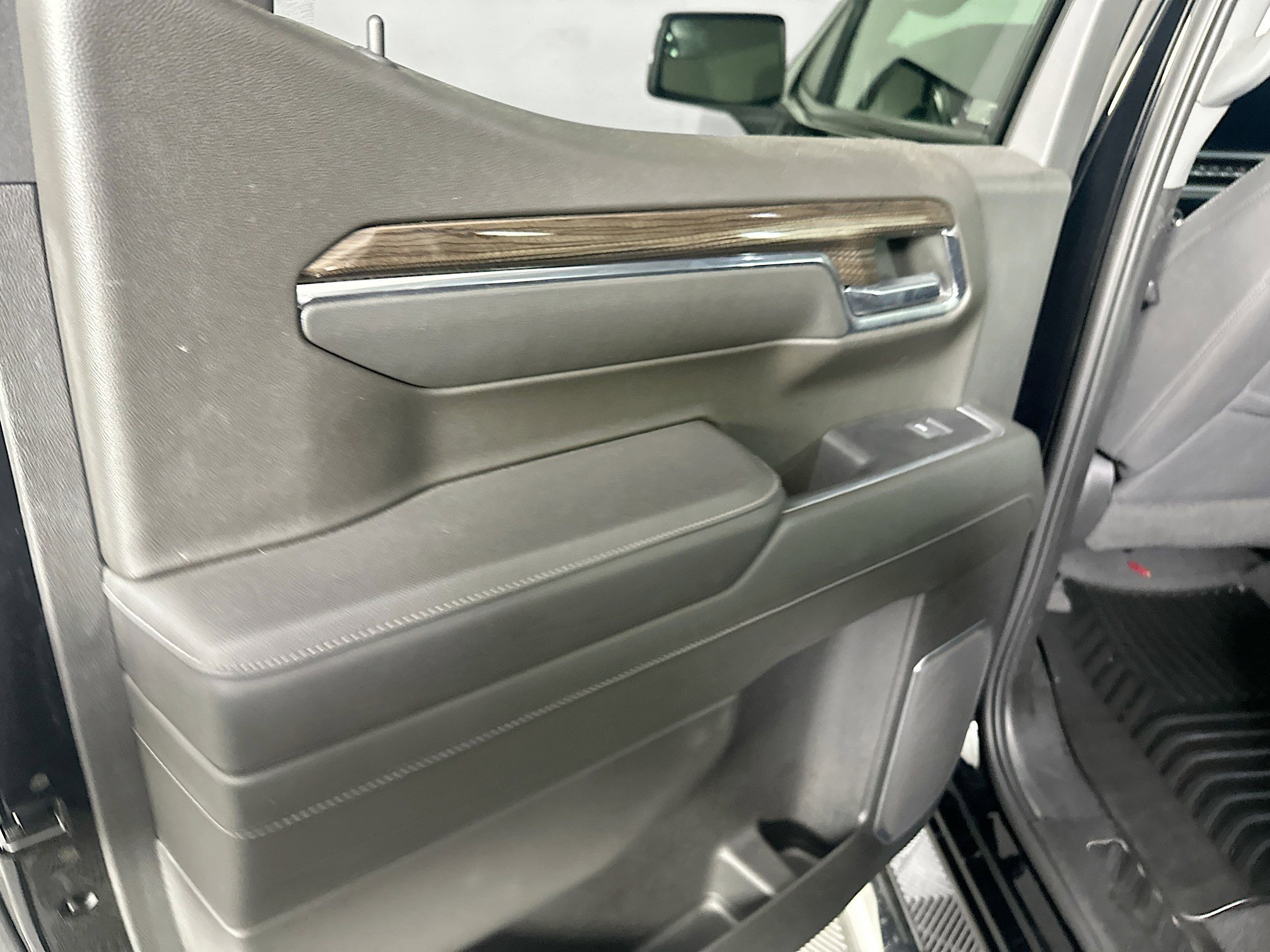 Used 2022 Chevrolet Silverado 1500 LT image 26