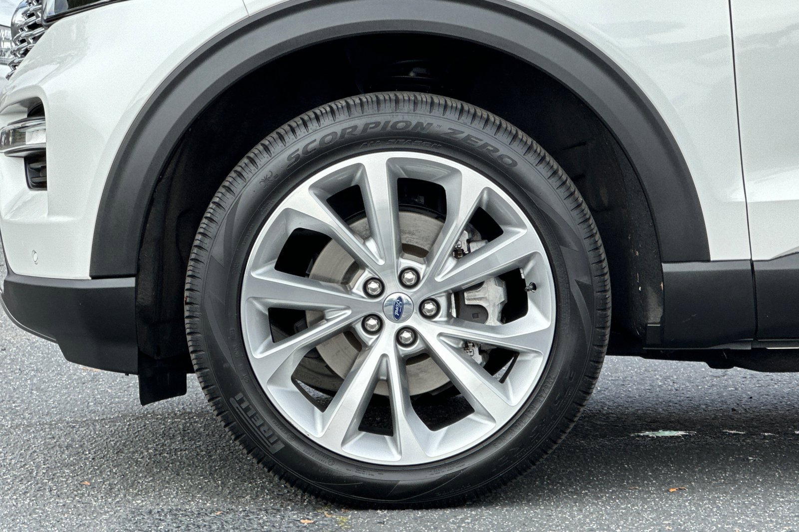 Used 2023 Ford Explorer Platinum w/ Equipment Group 601A image 27