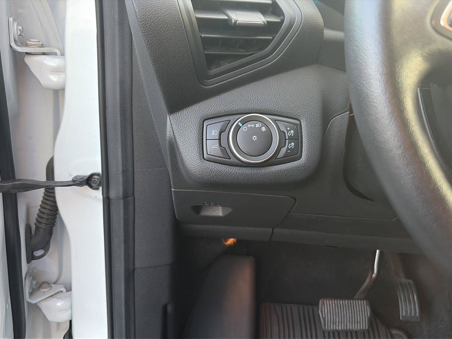 Used 2019 Ford Escape SEL AWD/4WD image 9