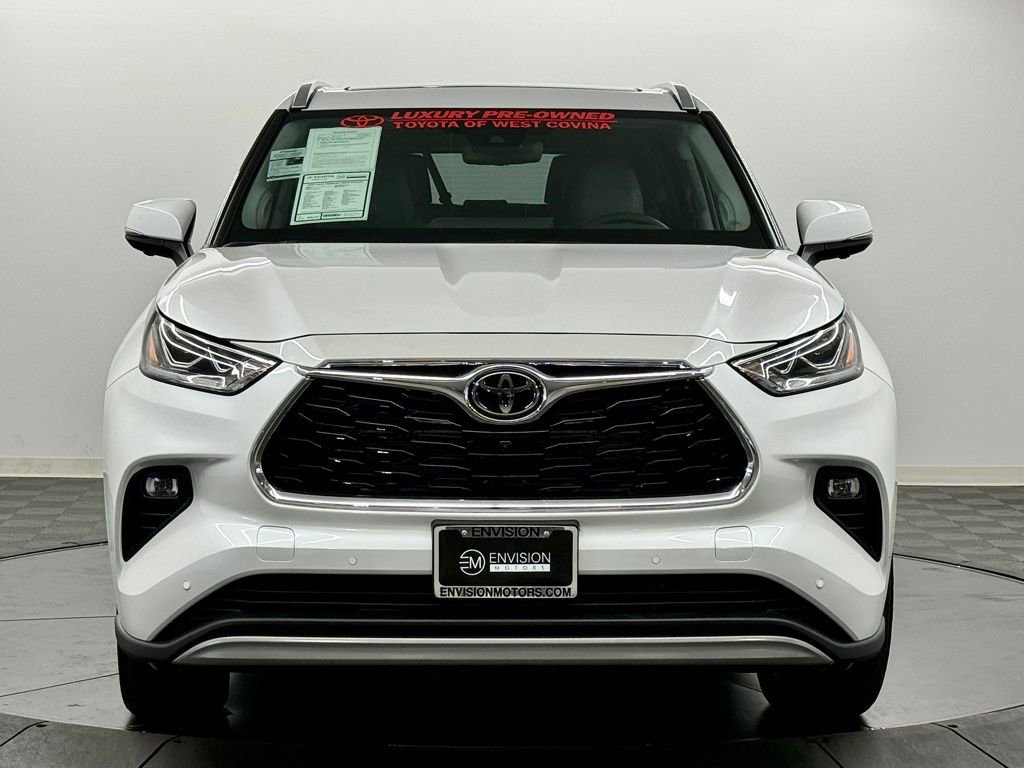 Used 2026 Toyota Highlander Platinum image 5