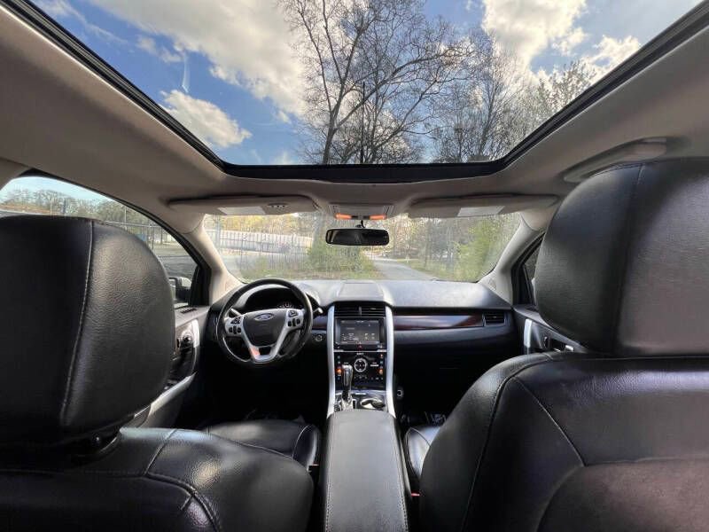Used 2013 Ford Edge Limited FWD image 15