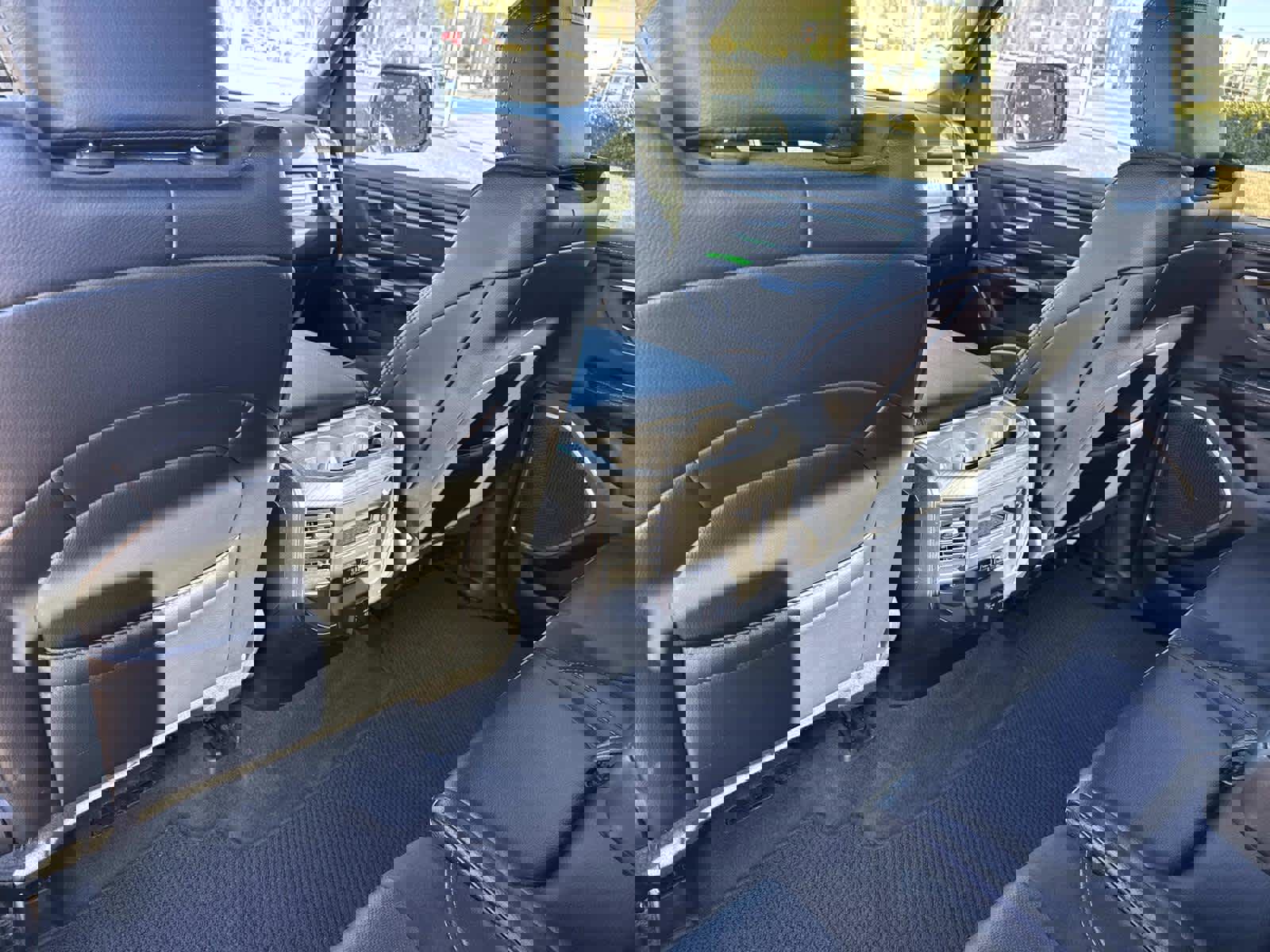 Used 2024 RAM 1500 Laramie image 12