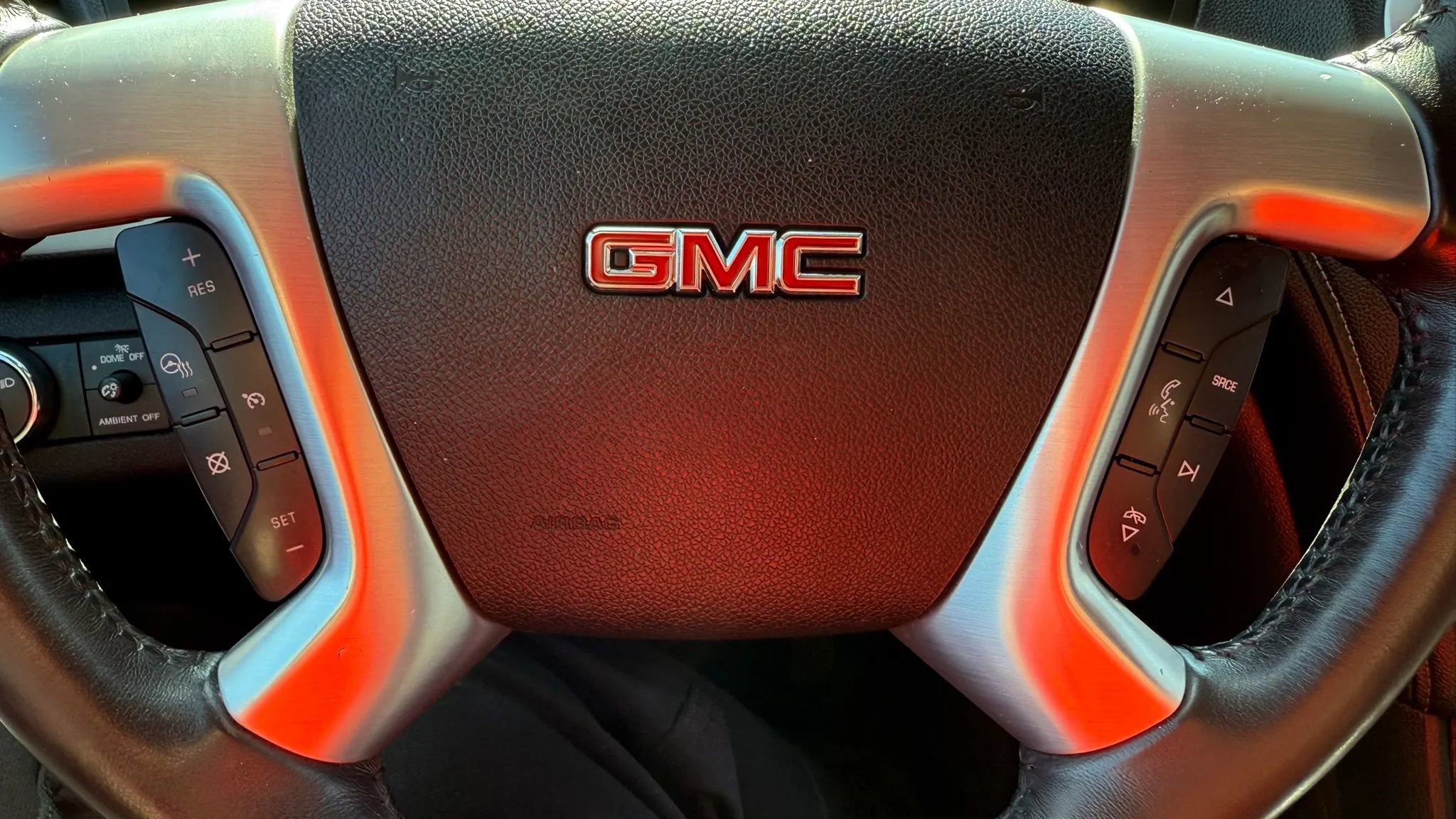 Used 2017 GMC Acadia Limited SLT image 18