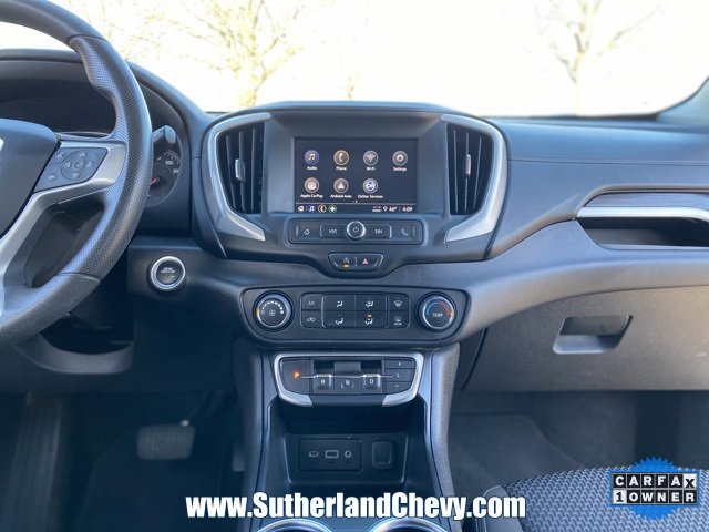 Used 2024 GMC Terrain SLE image 25