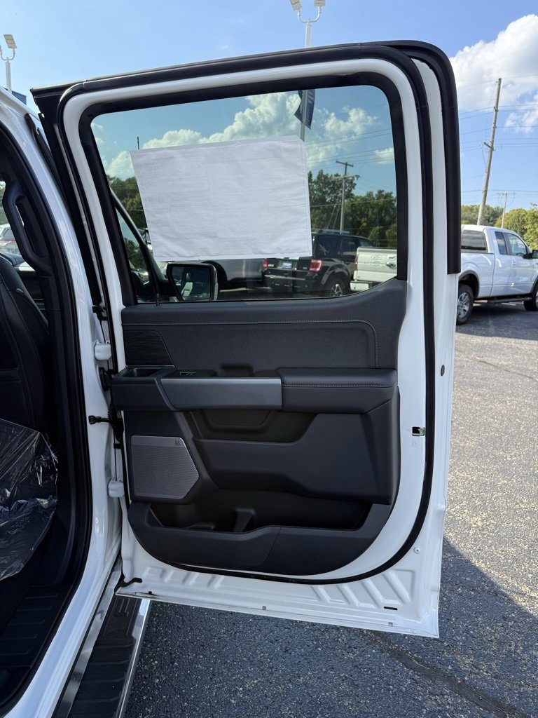 New 2025 Ford F150 Lariat w/ Equipment Group 502A High image 16