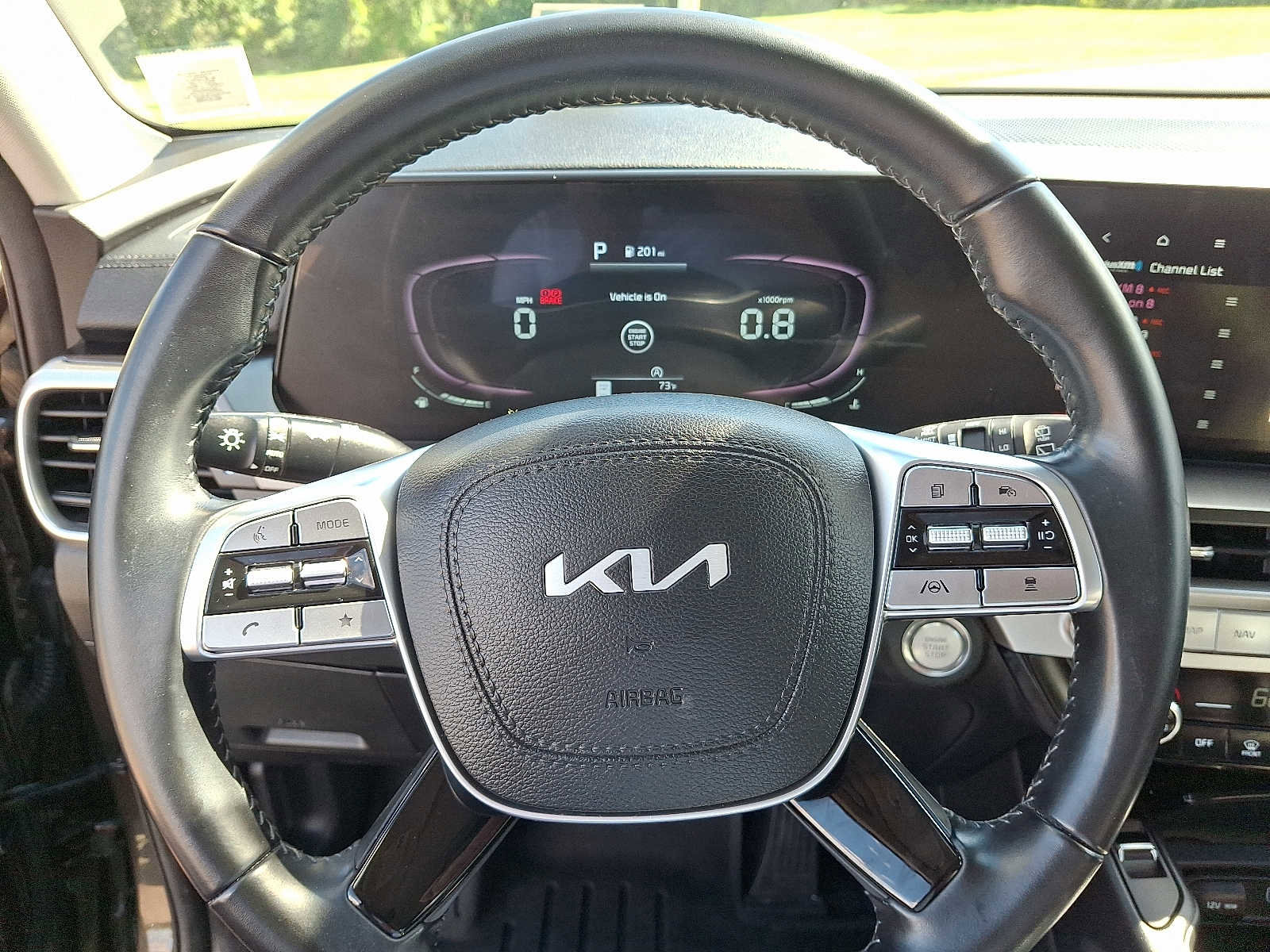 Used 2023 Kia Telluride S image 21