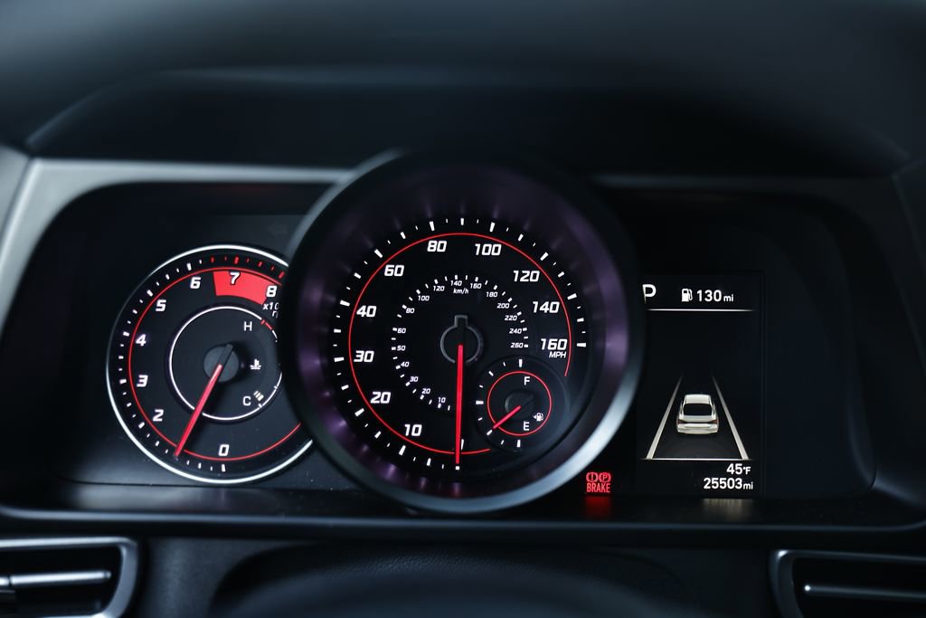 Used 2023 Hyundai Elantra SEL w/ Cargo Package image 18