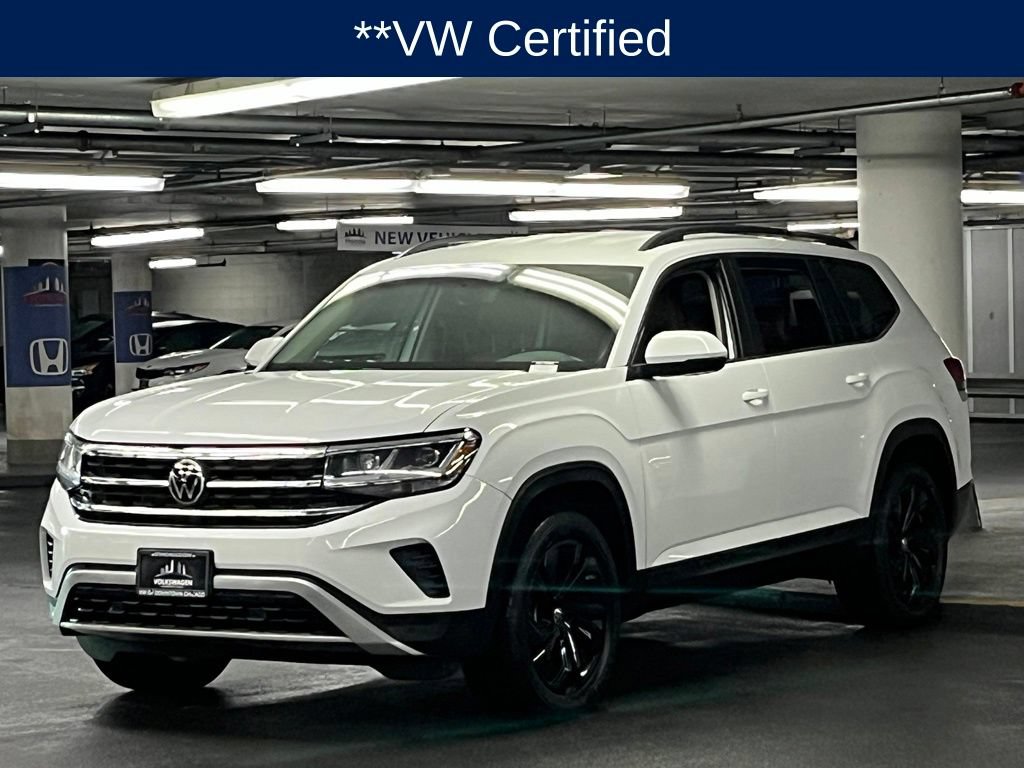 Certified 2023 Volkswagen Atlas SE w/ Black Wheel Package AWD/4WD image 3