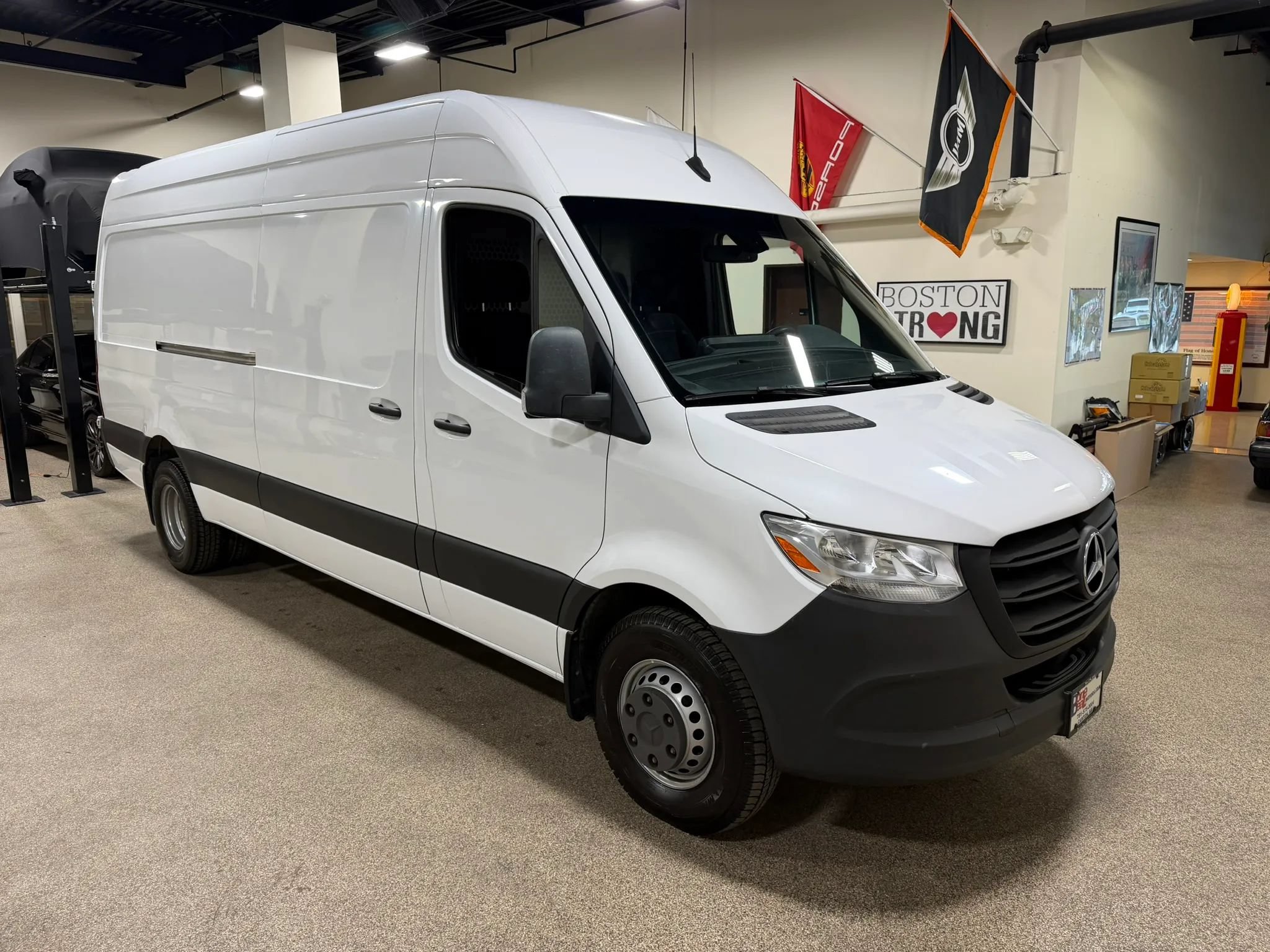 Used 2021 Mercedes-Benz Sprinter 3500 image 5