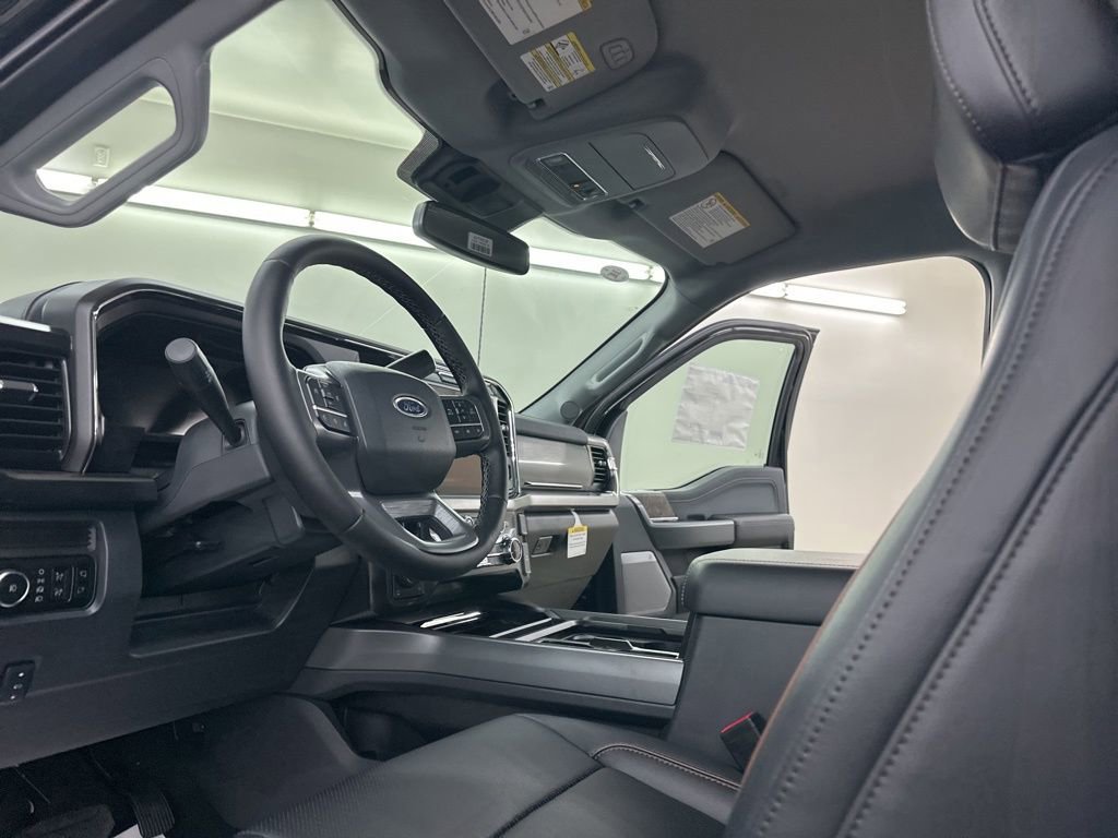 New 2026 Ford F250 Lariat w/ Black Appearance Package image 28