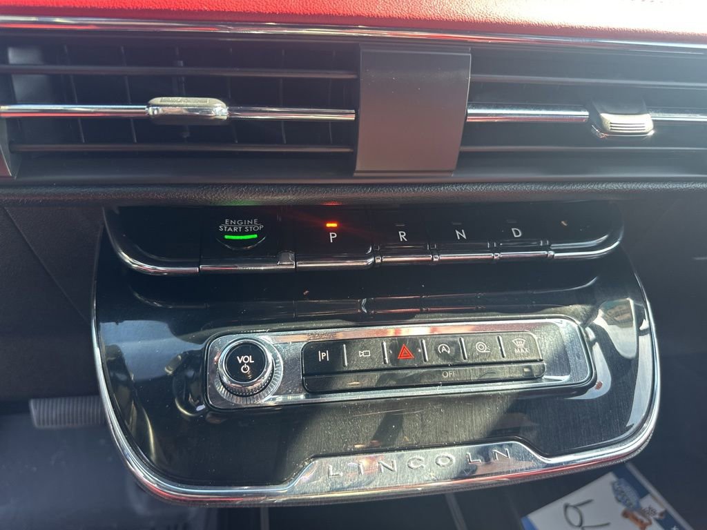 Used 2023 Lincoln Corsair Reserve w/ Equipment Group 201A image 21