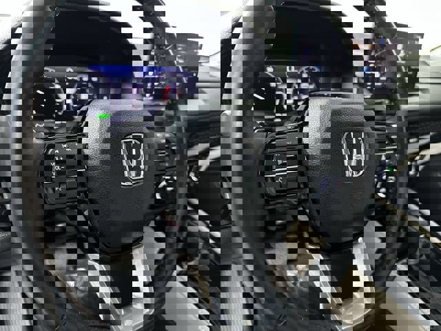 Used 2023 Honda Accord Touring image 11