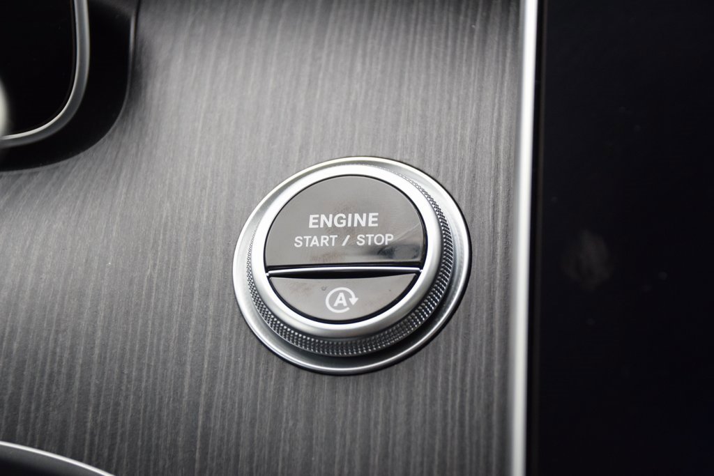 Certified 2025 Mercedes-Benz C 300 Sedan image 30