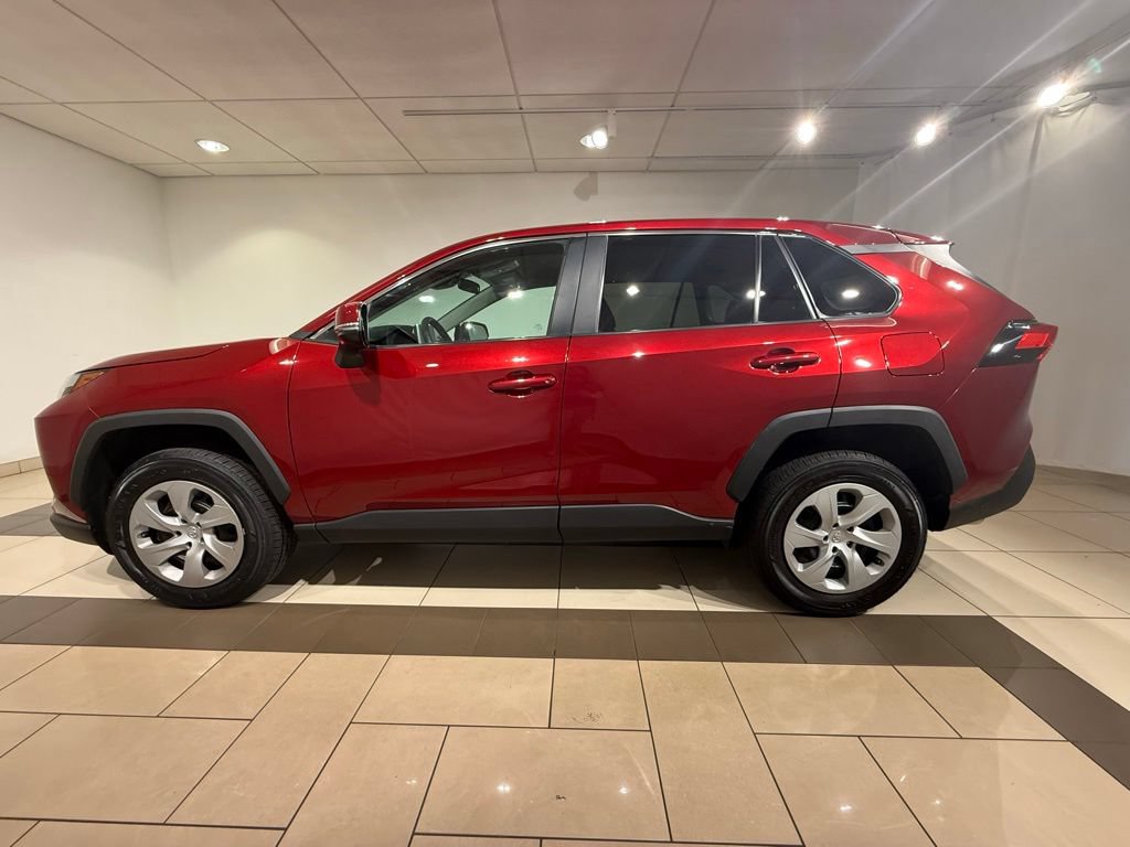 Certified 2023 Toyota RAV4 LE AWD/4WD image 2
