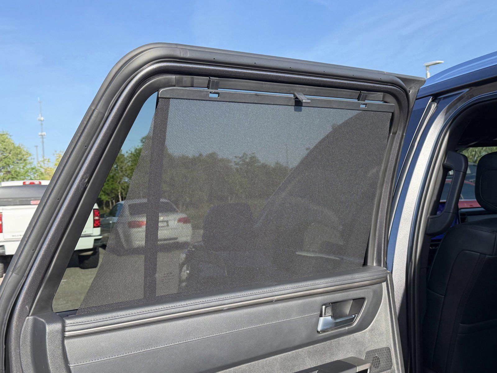 Used 2025 Toyota Sequoia Limited AWD/4WD image 21