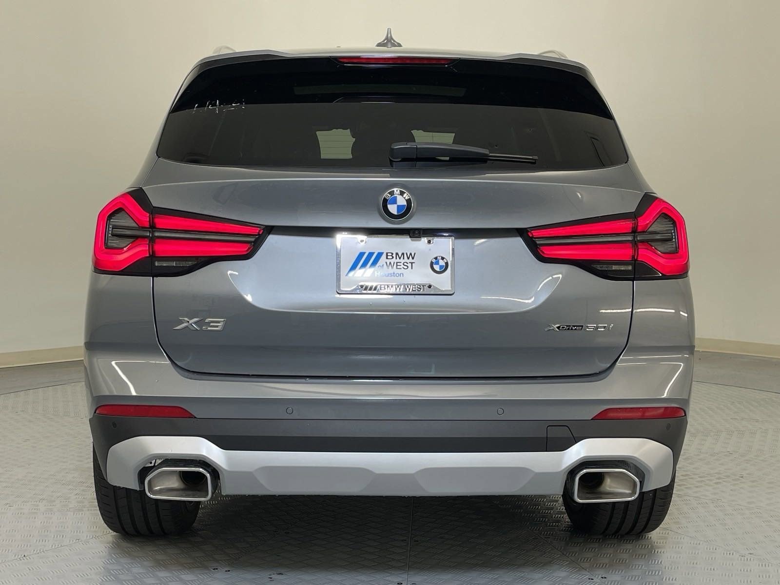 Used 2024 BMW X3 xDrive30i w/ Convenience Package w/ZPA image 10