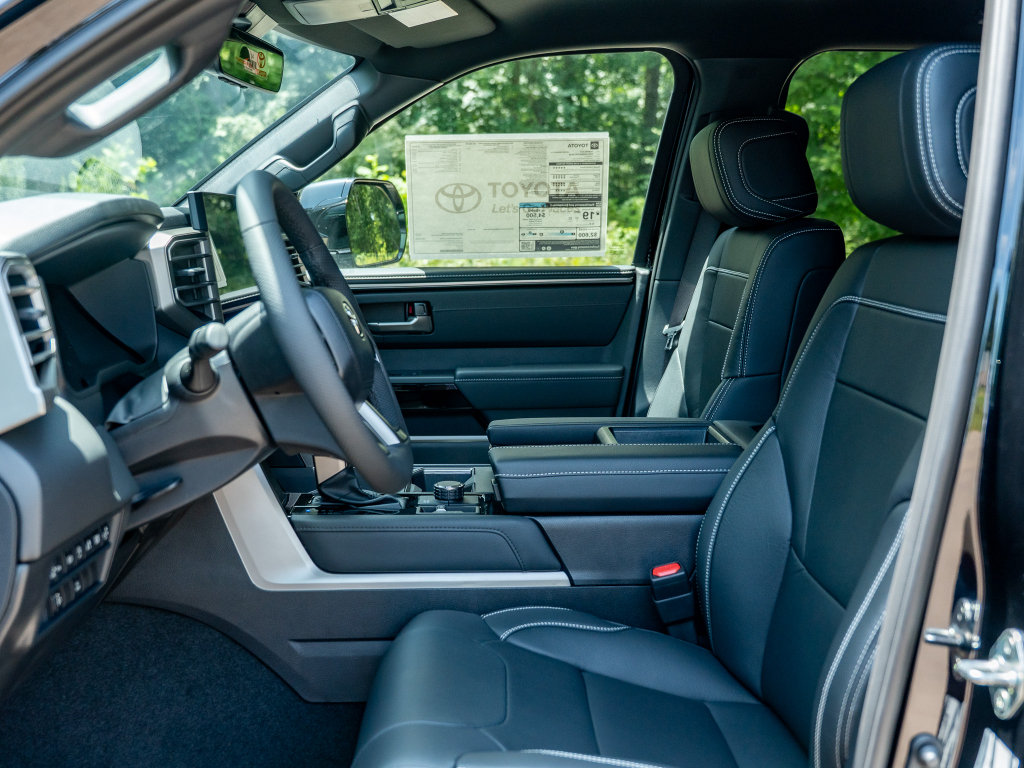 New 2026 Toyota Tundra Limited AWD/4WD image 12