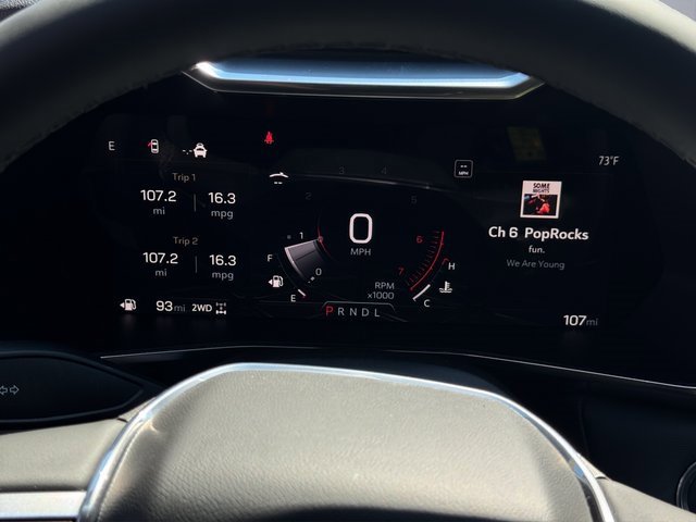 New 2026 GMC Canyon Elevation w/ Convenience Package image 16