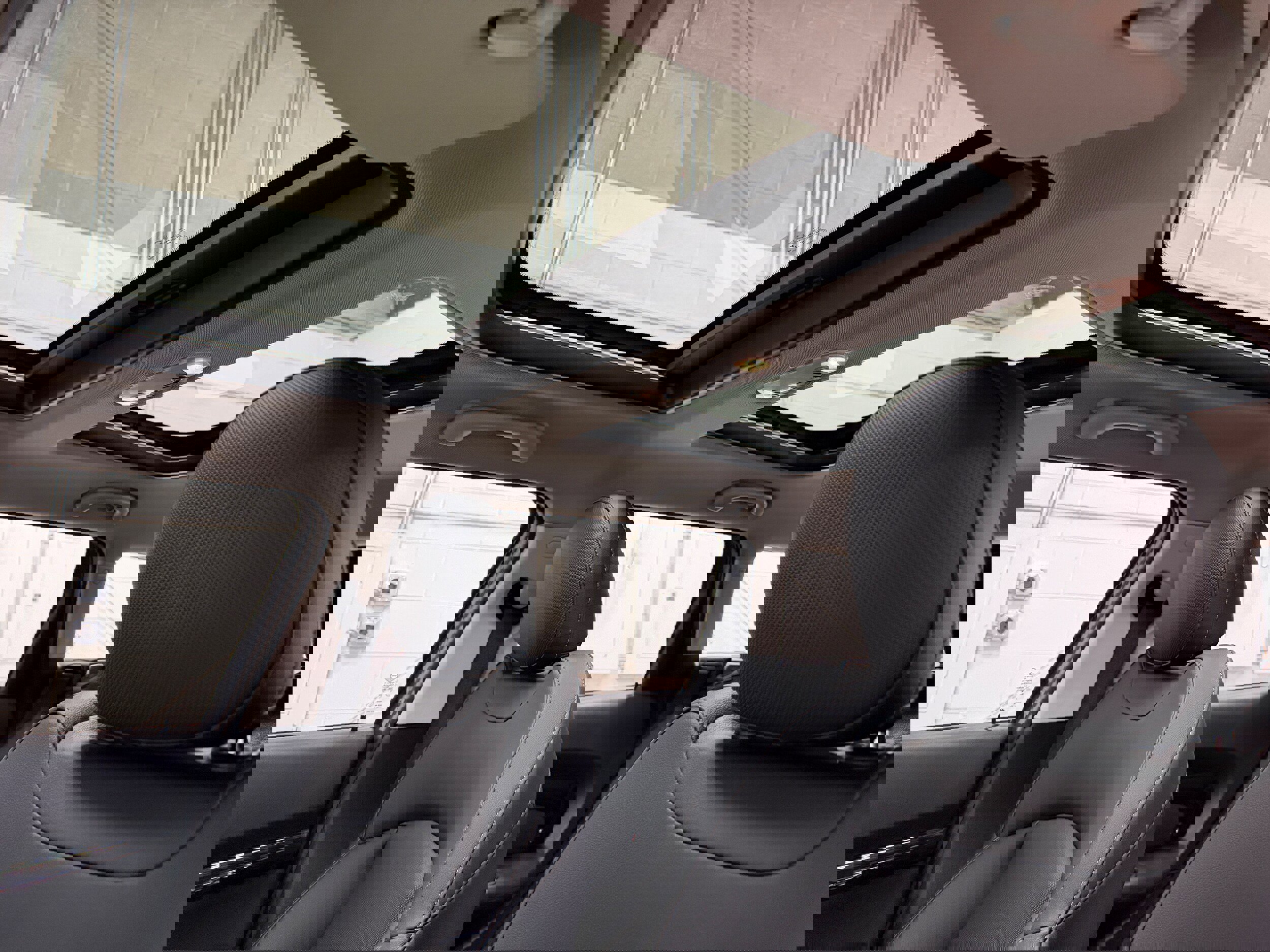 Used 2019 MINI Cooper Clubman S w/ Premium Package image 26