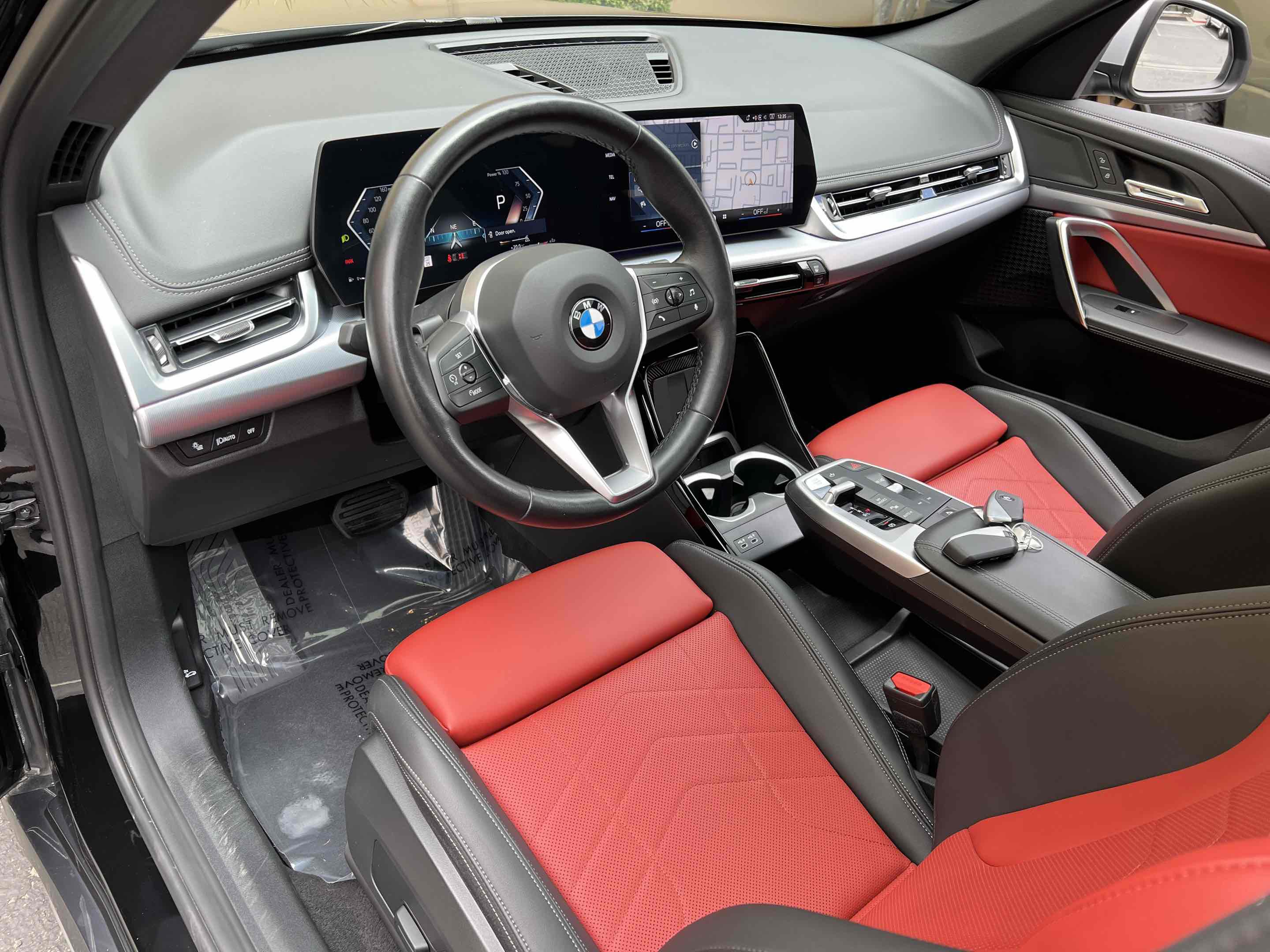 Used 2024 BMW X1 xDrive28i w/ Convenience Package AWD/4WD image 3