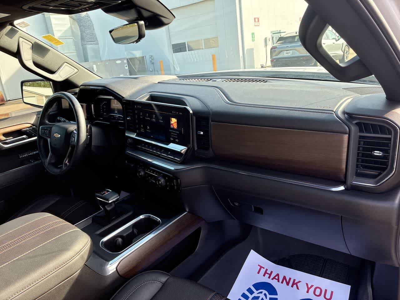 Used 2025 Chevrolet Silverado 1500 High Country AWD/4WD image 29