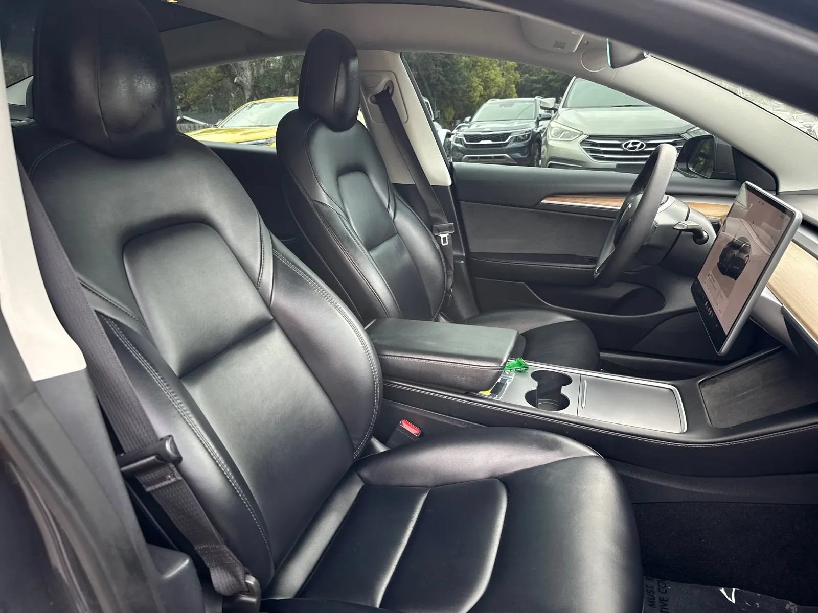 Used 2022 Tesla Model 3 Standard Range RWD image 16