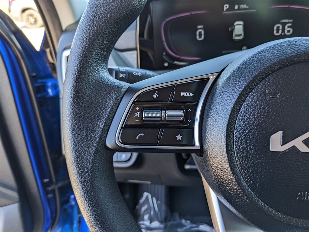 Certified 2024 Kia Seltos LX image 31