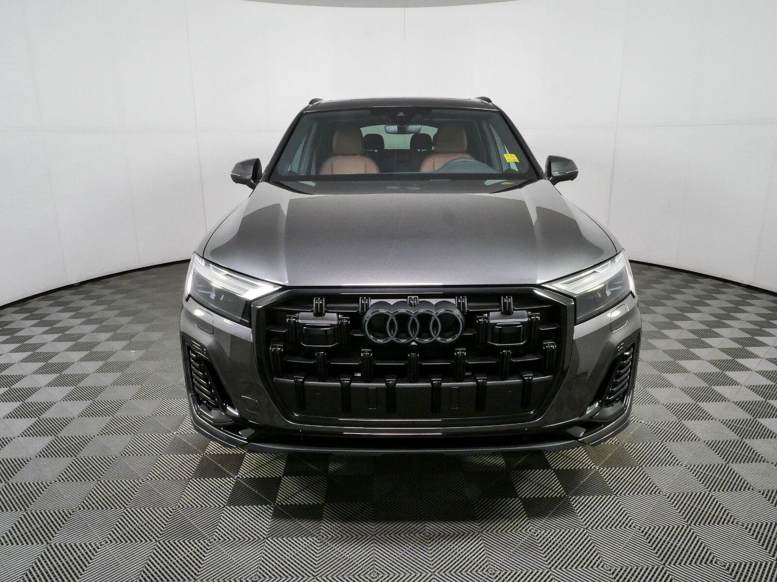 Used 2026 Audi Q7 3.0T Premium w/ Convenience Plus Package AWD/4WD image 38
