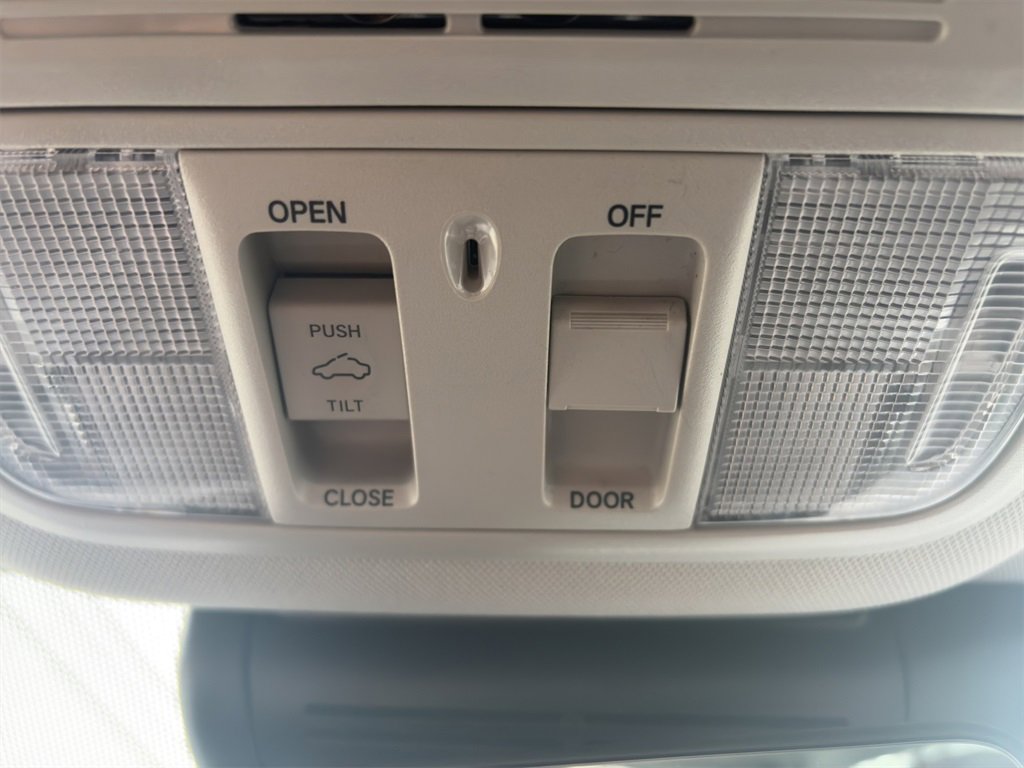 Used 2022 Honda Accord EX-L image 26