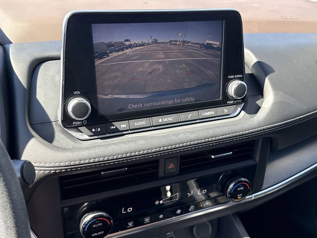 Used 2023 Nissan Rogue SV image 18