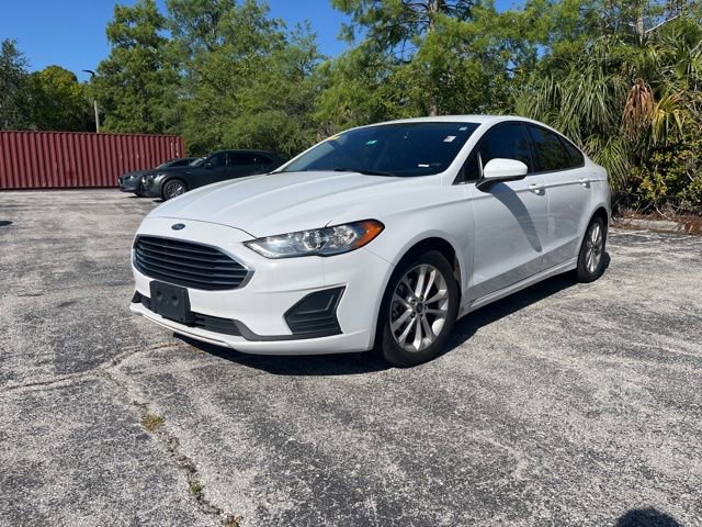 Used 2020 Ford Fusion SE FWD image 1
