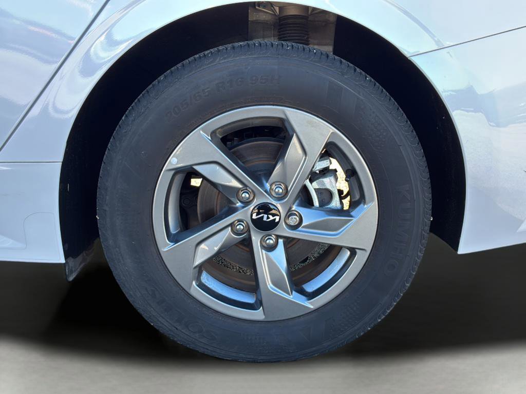 Certified 2024 Kia K5 LXS image 40