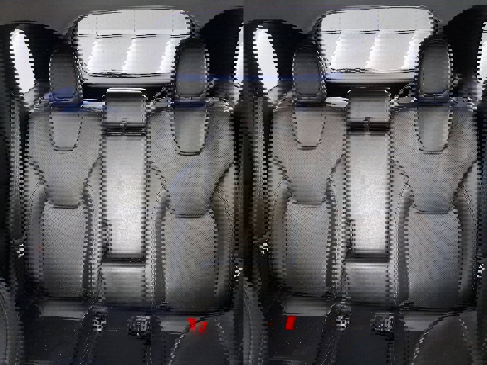 Used 2023 Jeep Cherokee Altitude Lux image 14