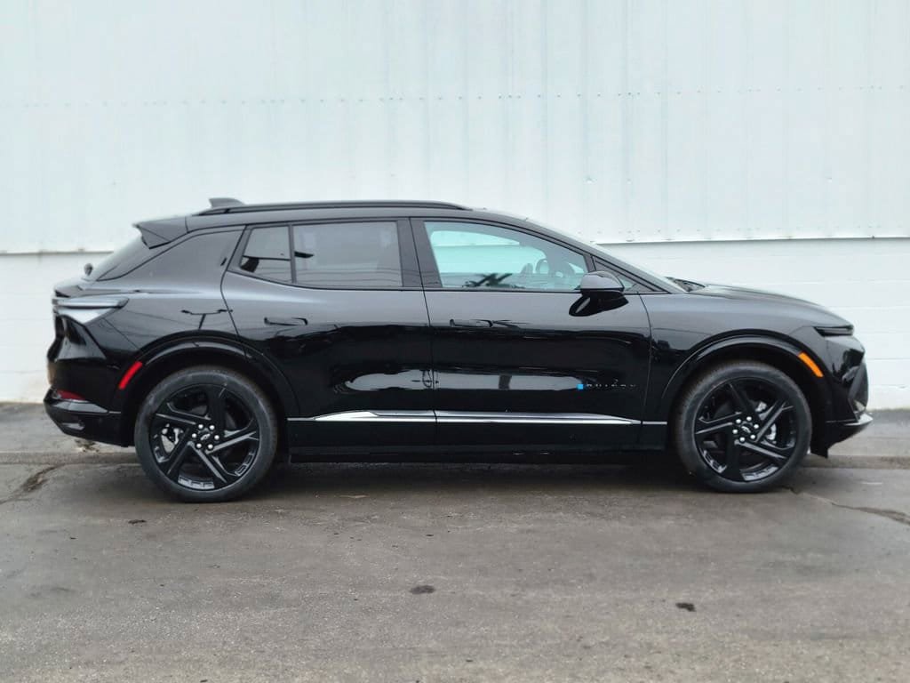 New 2025 Chevrolet Equinox EV RS w/ Active Safety Package 3 AWD/4WD image 2