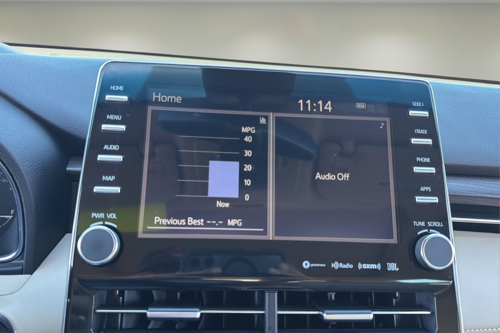 Certified 2019 Toyota Avalon XLE w/ Moonroof Package FWD image 24