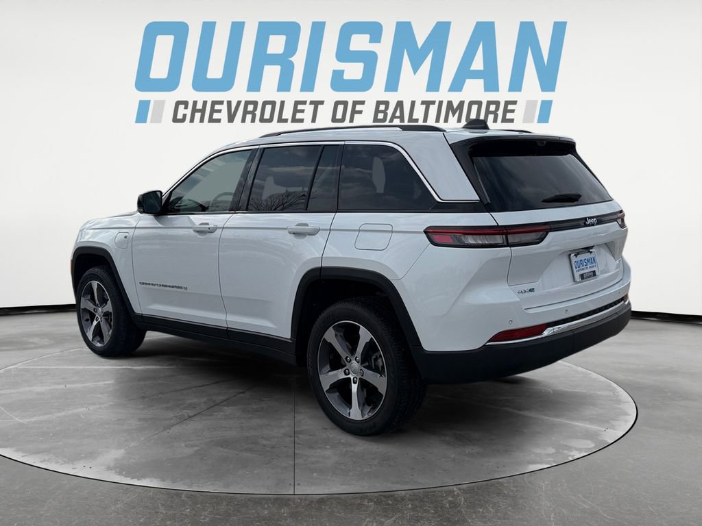 Used 2023 Jeep Grand Cherokee 4WD 4xe w/ Luxury Tech Group II image 4