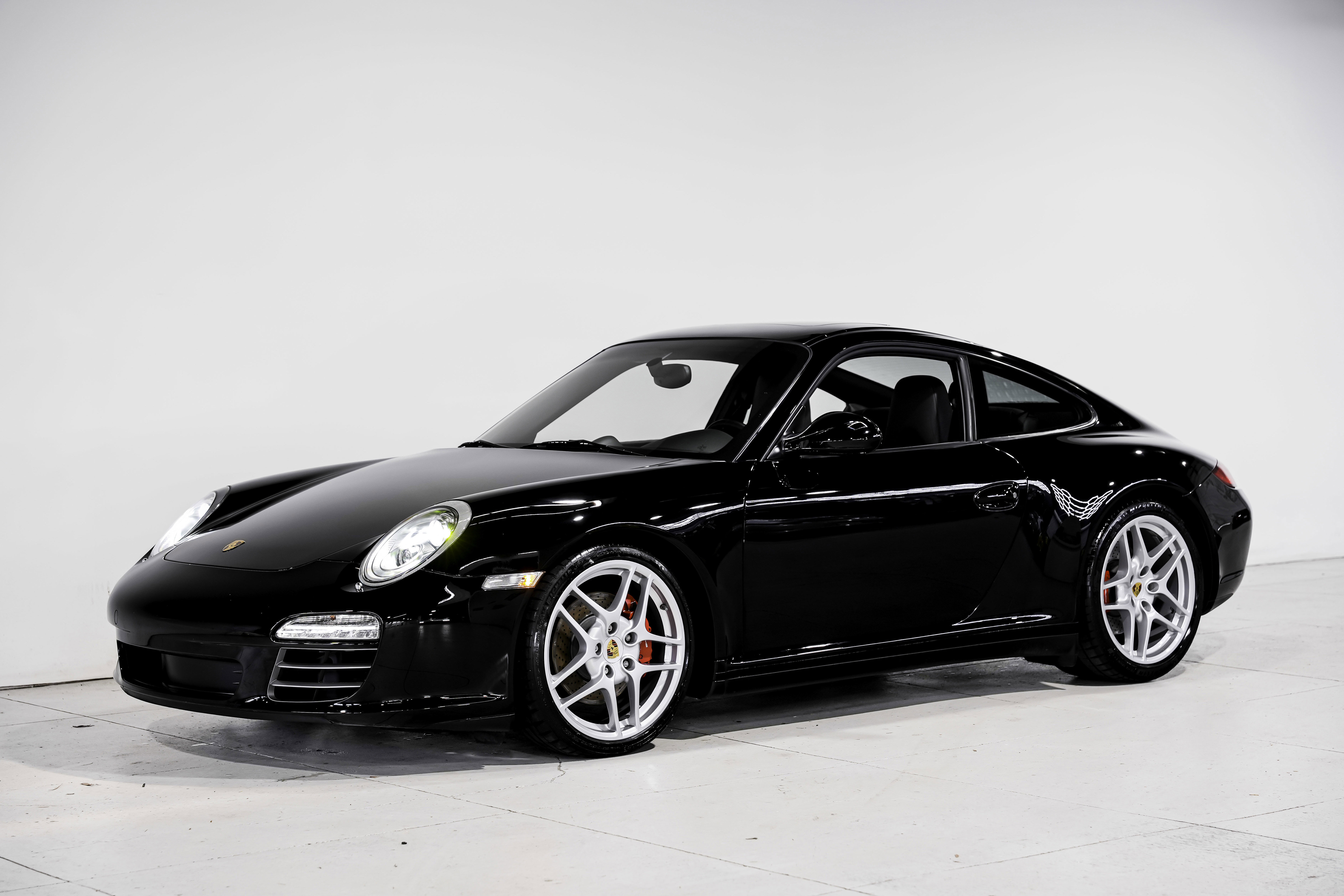 Used 2010 Porsche 911 Carrera 4S image 6