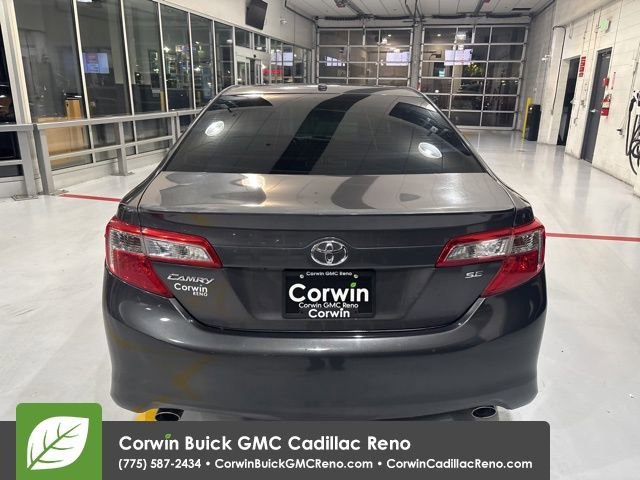 Used 2014 Toyota Camry SE w/ Moonroof Package image 7