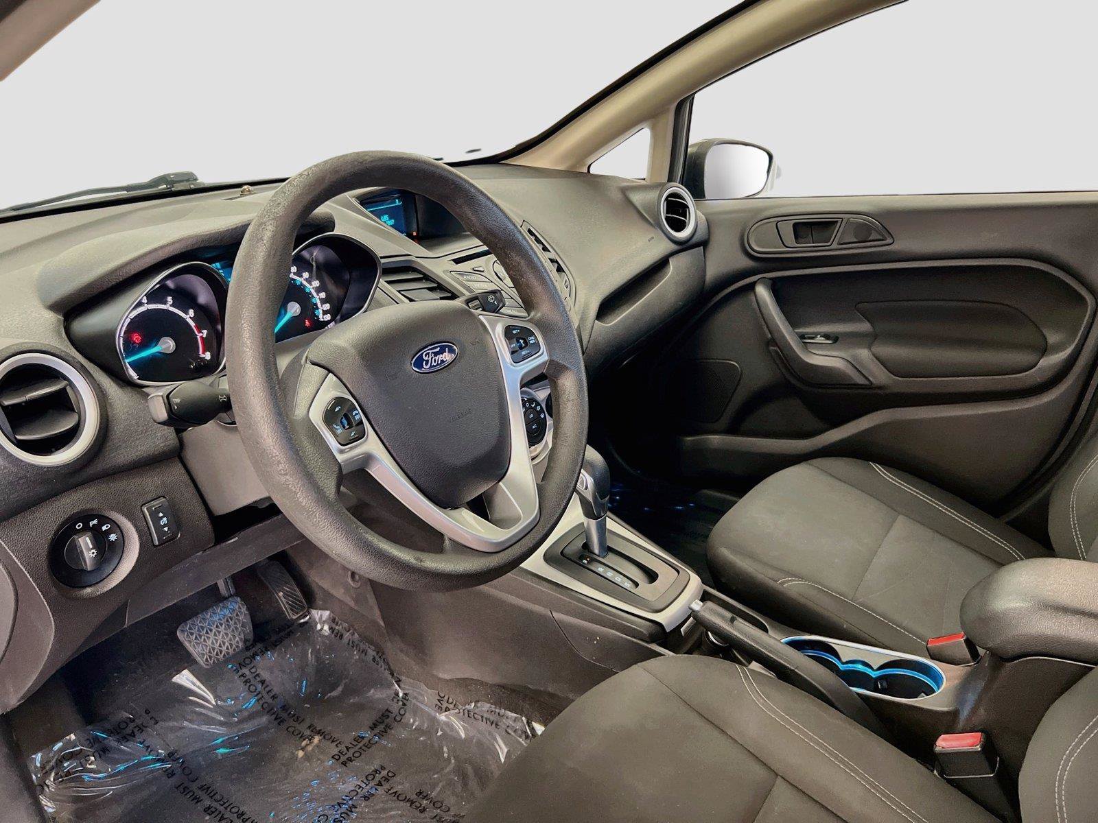 Used 2017 Ford Fiesta SE FWD image 11