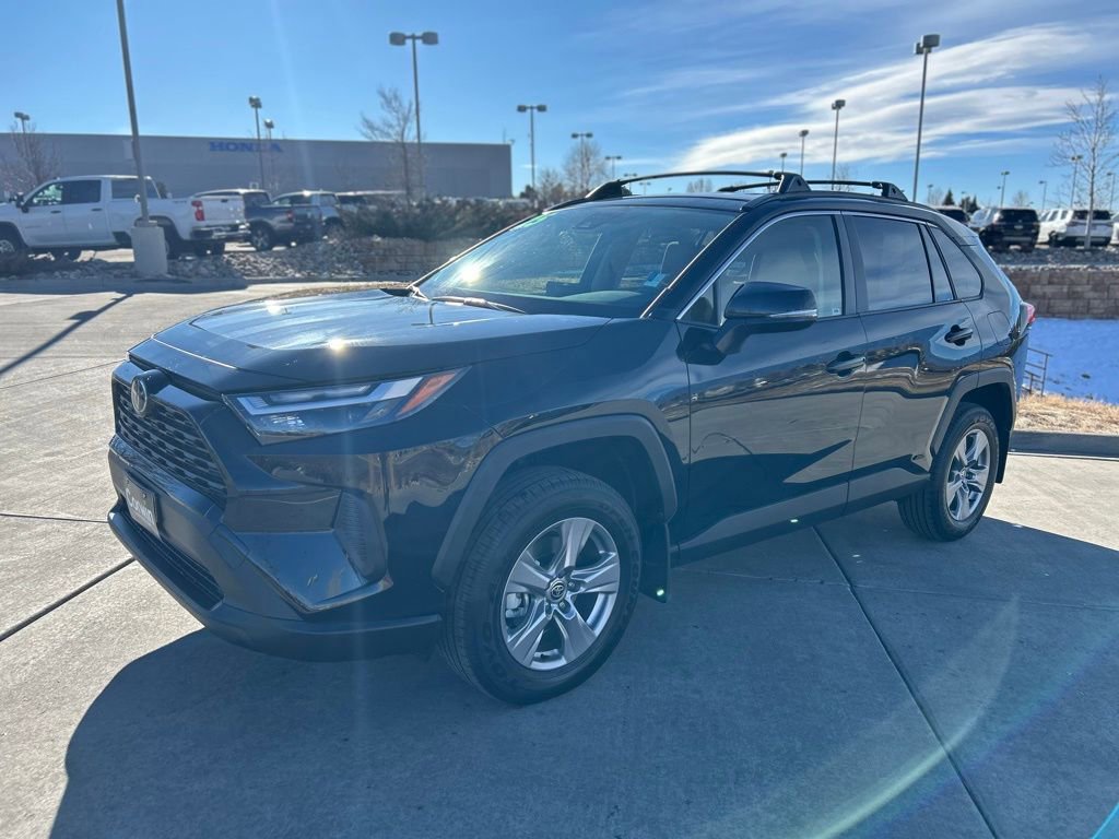 Used 2025 Toyota RAV4 XLE image 3