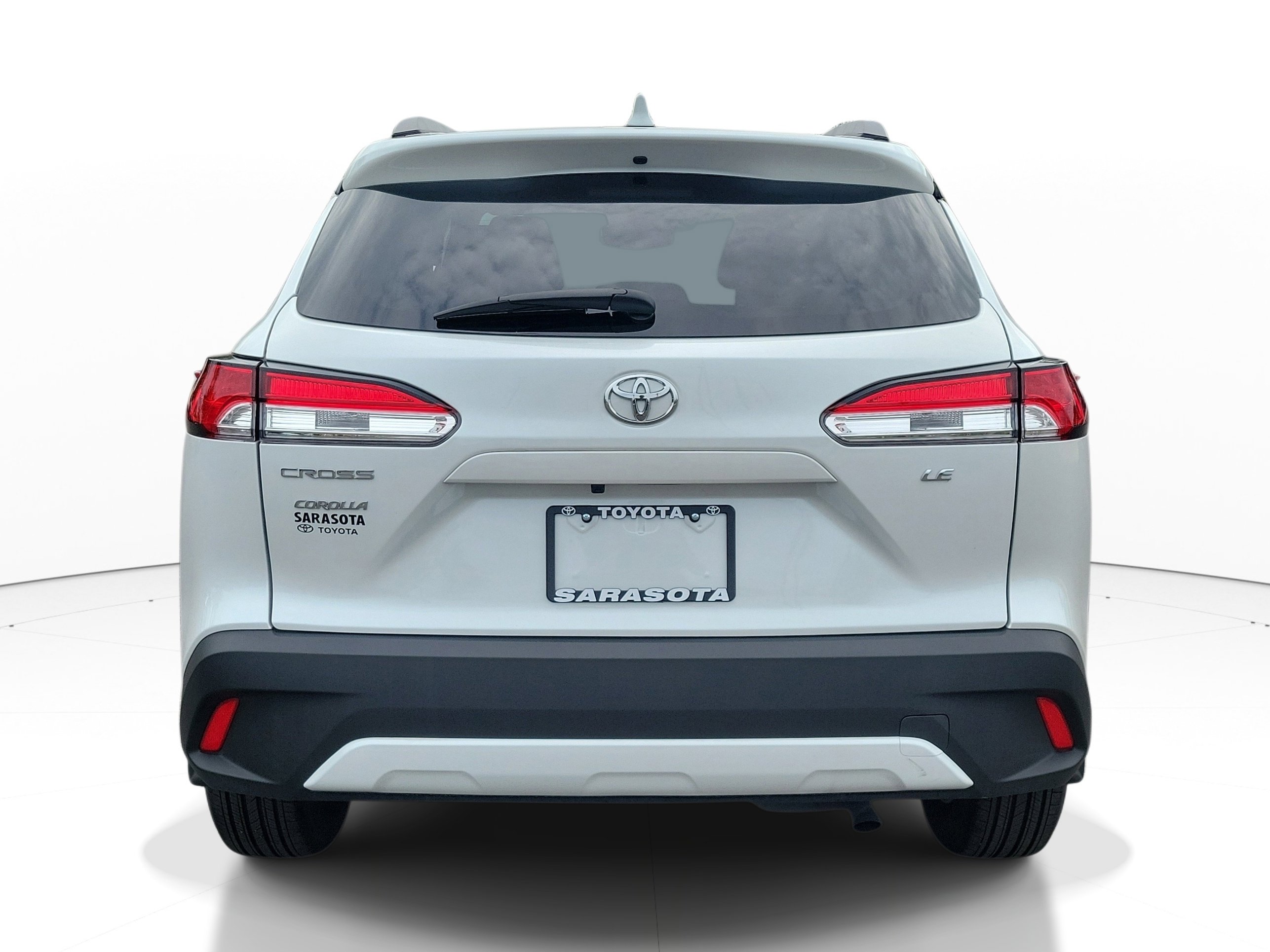 Certified 2024 Toyota Corolla Cross LE FWD image 5