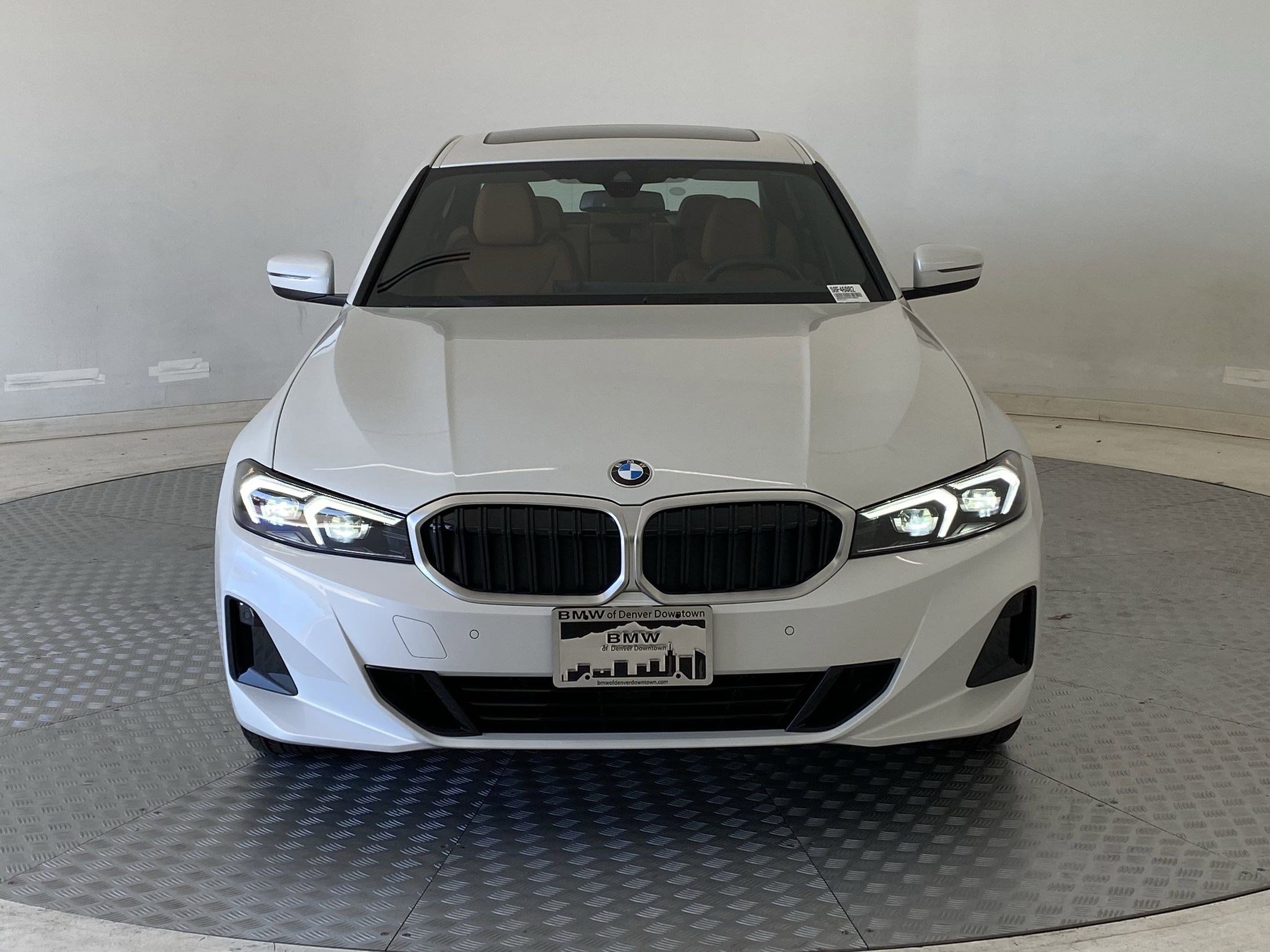 Used 2025 BMW 330i xDrive Sedan w/ Convenience Package image 5