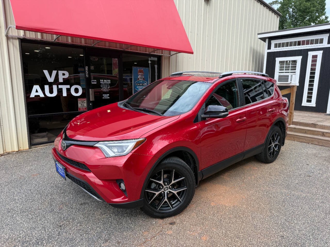 Used 2017 Toyota RAV4 SE w/ Power Extra Value Package AWD/4WD image 1