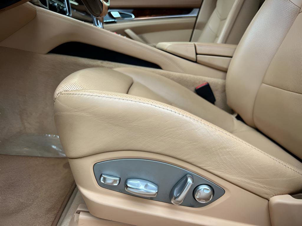 Used 2012 Porsche Panamera Turbo image 49