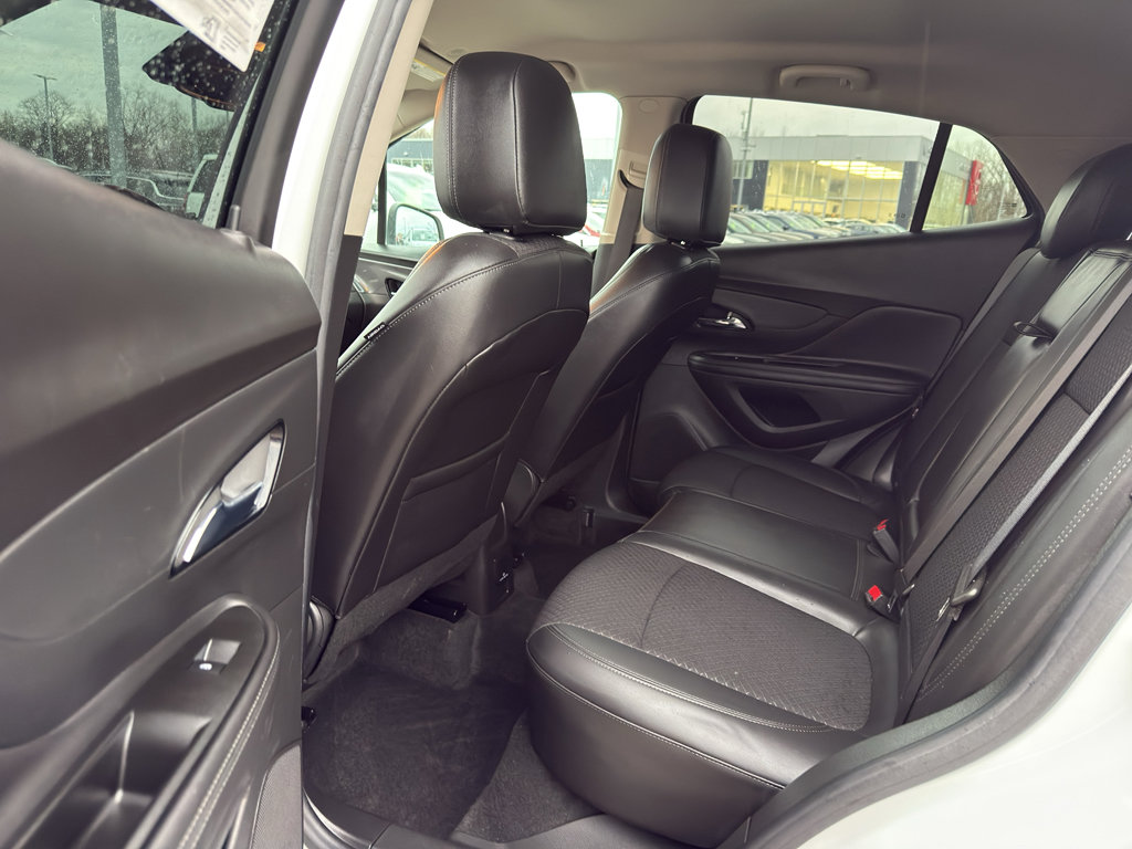 Used 2022 Buick Encore Preferred w/ Safety Package II image 29