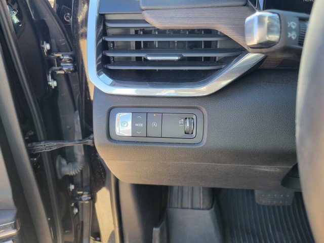 Used 2024 GMC Acadia Denali image 22