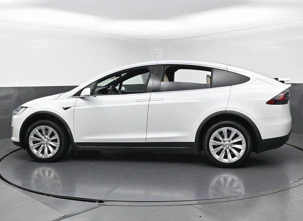Used 2021 Tesla Model X Long Range image 7