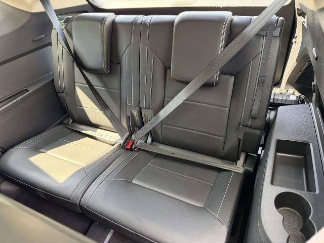 Used 2023 Volkswagen Atlas SE w/ Panoramic Sunroof Package AWD/4WD image 15