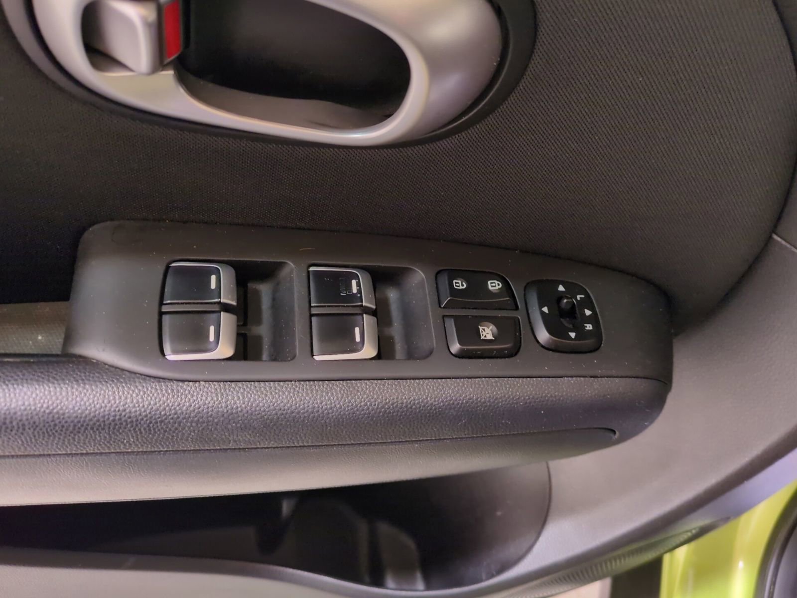 Used 2018 Kia Soul Base image 17