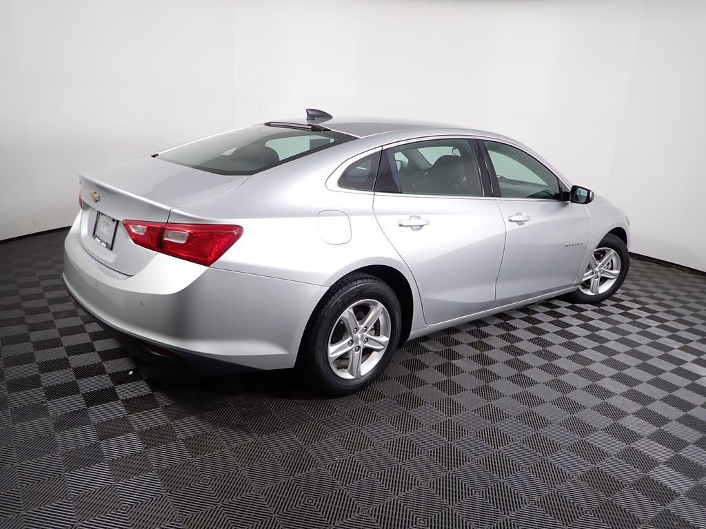 Used 2020 Chevrolet Malibu LS w/ Driver Confidence Package II image 16